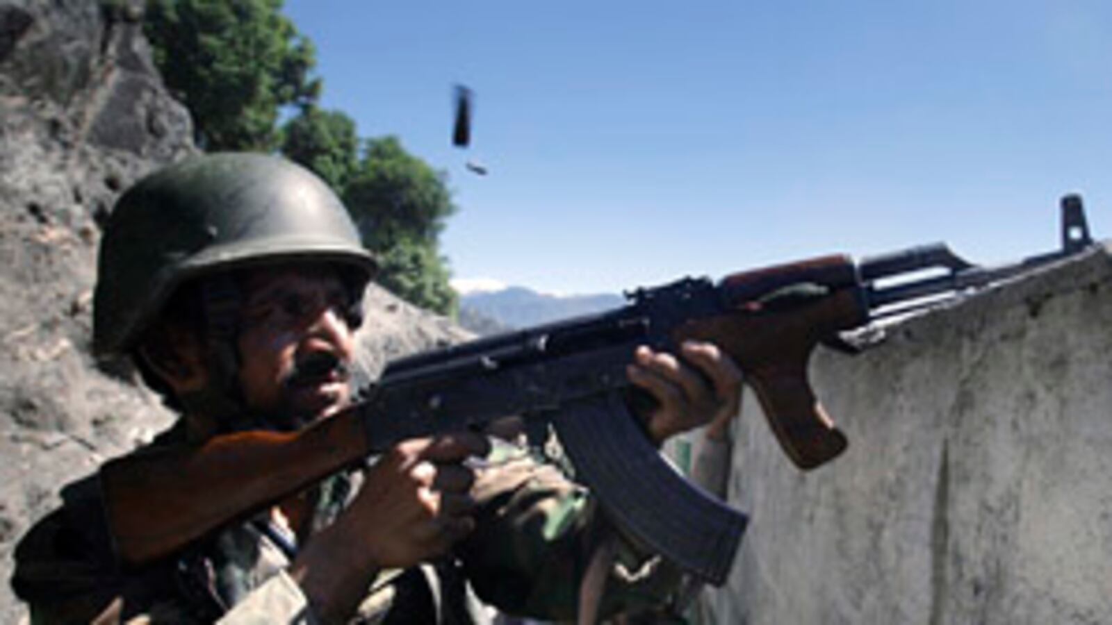 cheats/2009/09/05/push-back-on-afghan-troops/afghan-soldier_q0aq8i