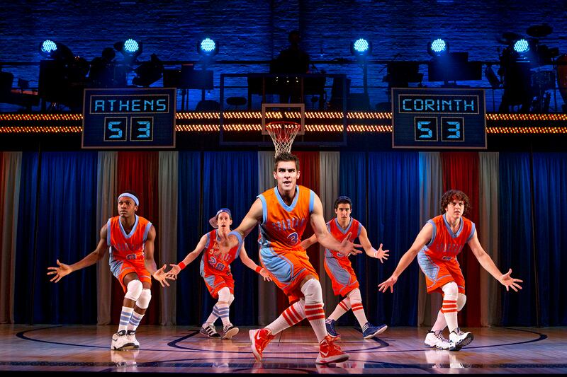 galleries/2011/12/14/lysistrata-jones-broadway-s-best-new-musical/lysistrata-broadway-04_k8hscg