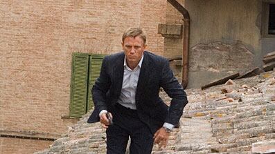 cheats/2008/11/17/a-new-progressive-james-bond/bond_ezn97y