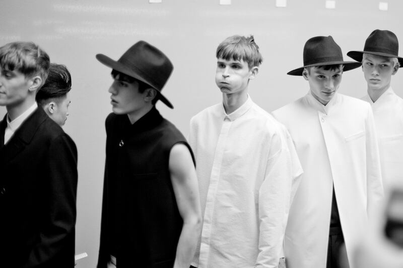 galleries/2011/06/26/john-galliano-to-givenchy-backstage-at-paris-fashion-week/dior-homme-kevin-tachman-0012_h3wpig