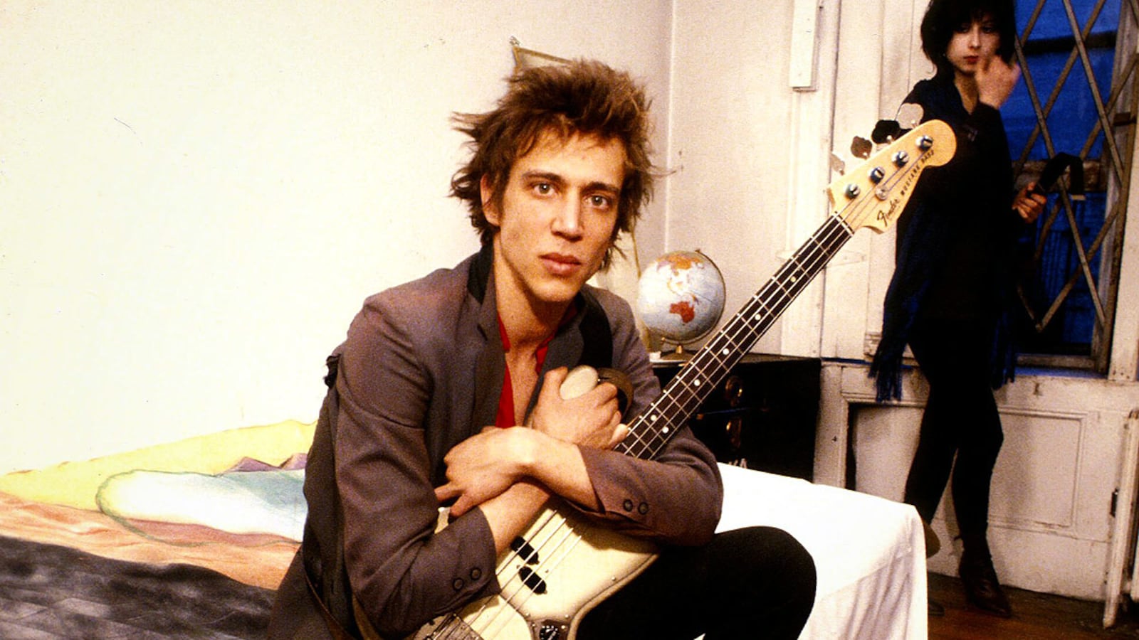 articles/2013/03/18/richard-hell-was-the-first-person-to-shoot-up-heroin-in-front-of-me/130317-richard-hell-tease_fskzz5