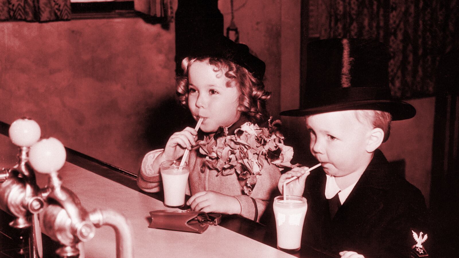 articles/2016/07/20/the-shirley-temple-s-effect-on-four-generations-of-cocktail-drinkers/160719-curtis-shirley-temple-tease_lnfvmt