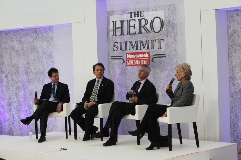 galleries/2012/11/15/william-mcraven-bono-more-from-the-hero-summit-photos/hero-summit-new4_tcrmyk