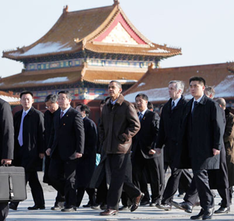 articles/2009/11/16/punching-below-its-weight/obama-in-asia---gallery-launch_lqdzue