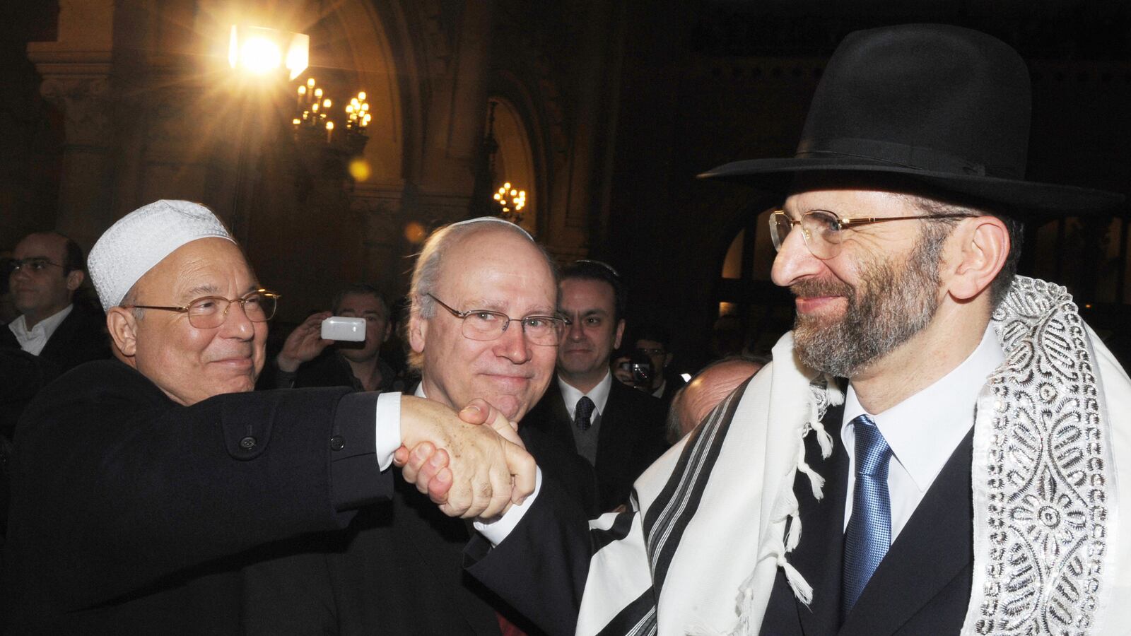 articles/2012/03/20/are-the-french-anti-semites/grand-rabbin-zsquare_a9rbew