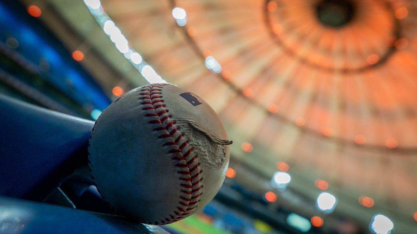 2020-10-20T091312Z_748273343_NOCID_RTRMADP_3_MLB-PHILADELPHIA-PHILLIES-AT-TAMPA-BAY-RAYS_cnaf2w