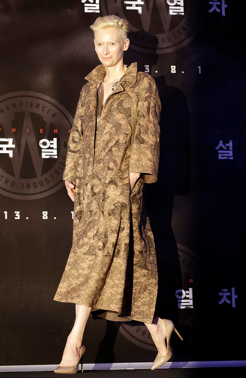 galleries/2013/08/02/from-tilda-swinton-to-princess-charlene-the-best-worst-dressed-photos/tilda_jtdbph