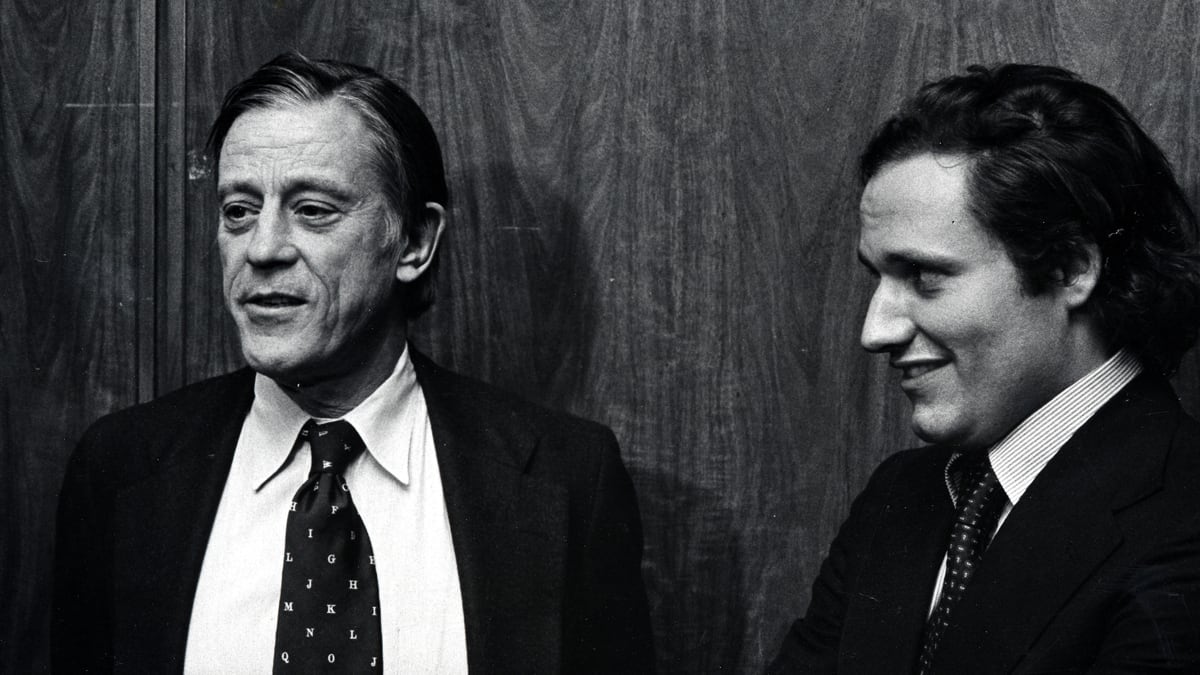 articles/2012/05/14/jeff-himmelman-the-storm-over-my-ben-bradlee-book-yours-in-truth/ben-bradlee-himmelman-sub-tease_ehlytx