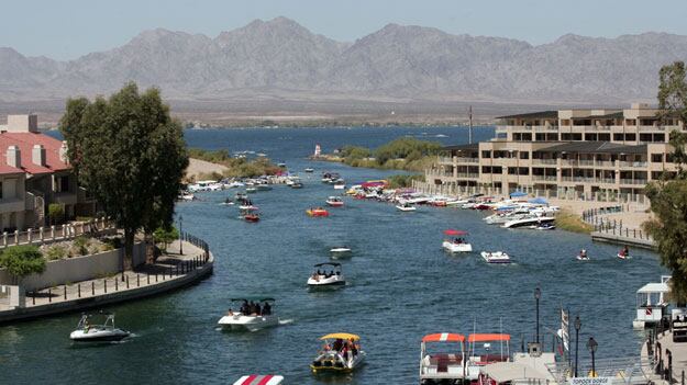 galleries/2010/08/23/america-s-most-recession-squeezed-cities/americas-poorest-metro-areas---lake-havasu-city-az_mv2izx