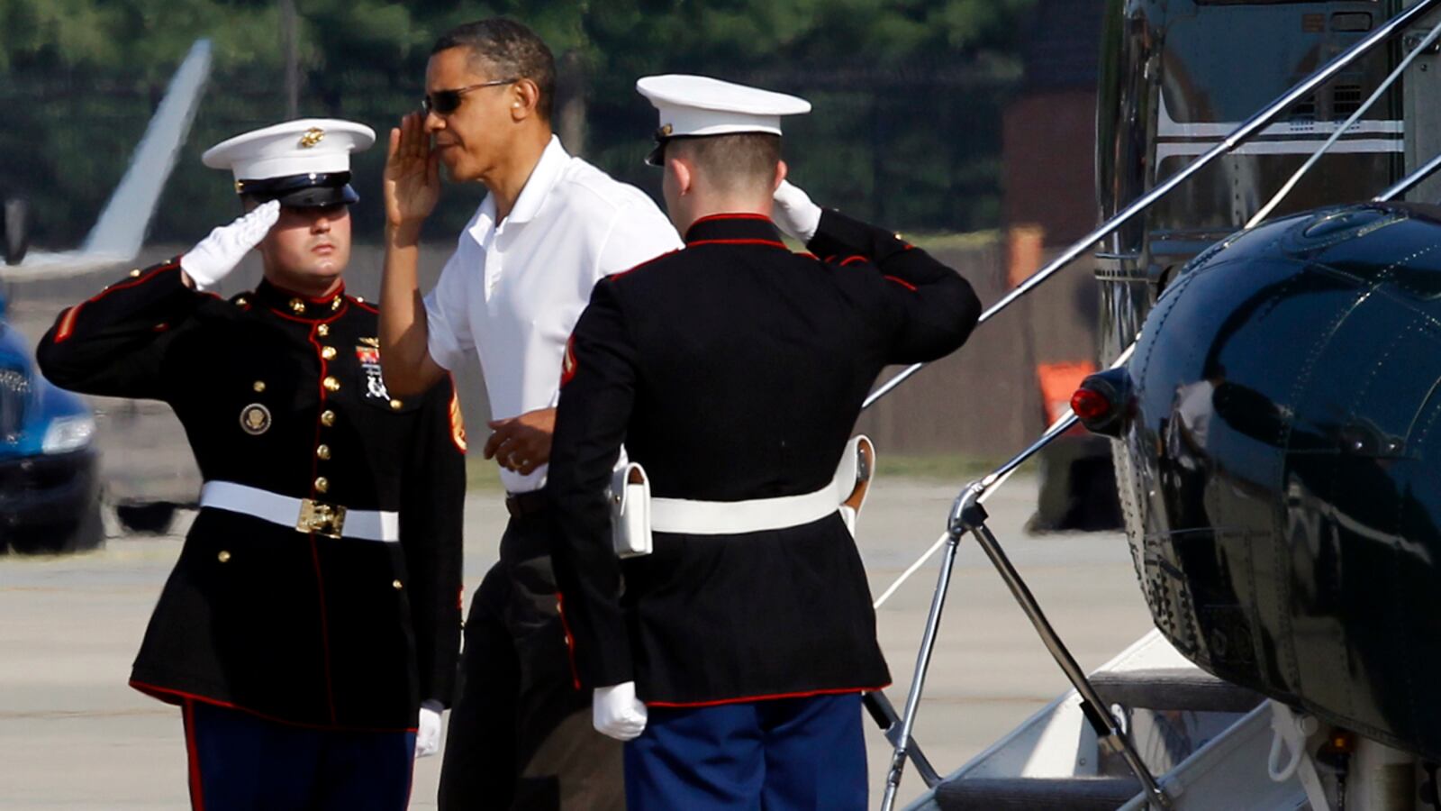 cheats/2011/06/12/plane-flies-too-close-to-camp-david/obama-camp-david-cheat_qra8vn