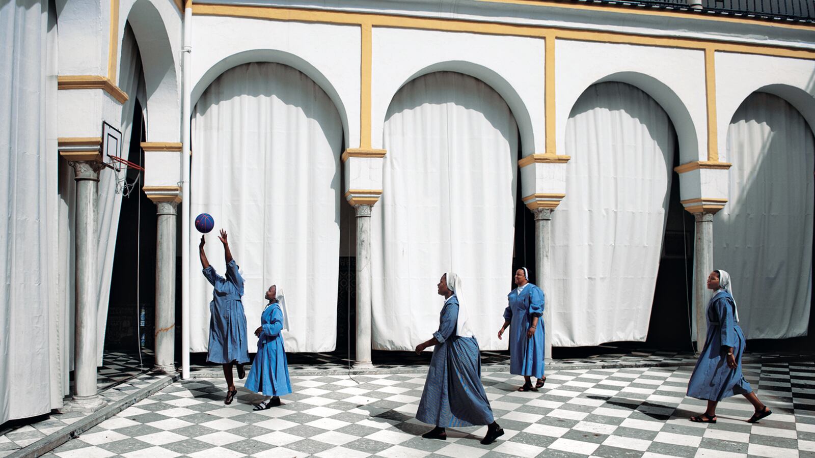 galleries/2014/03/03/capturing-the-spirit-of-seville-photos/jones-spirit-seville-8_arhdd1