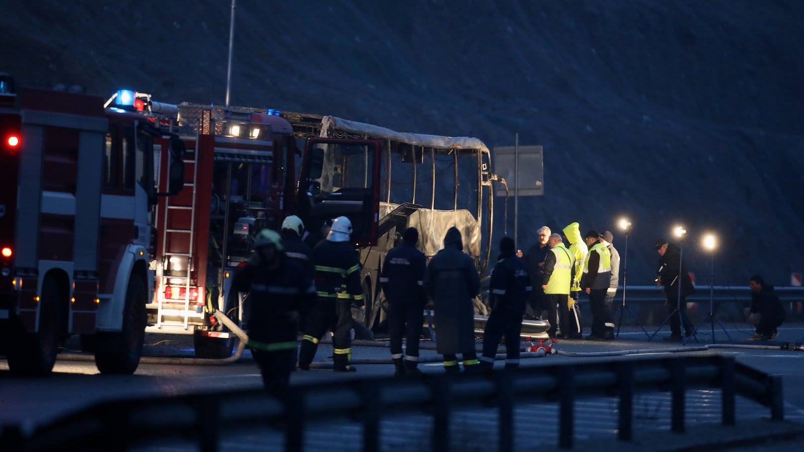 2021-11-23T052339Z_552249761_RC240R9EFTKH_RTRMADP_3_BULGARIA-ACCIDENT_mpzq4d