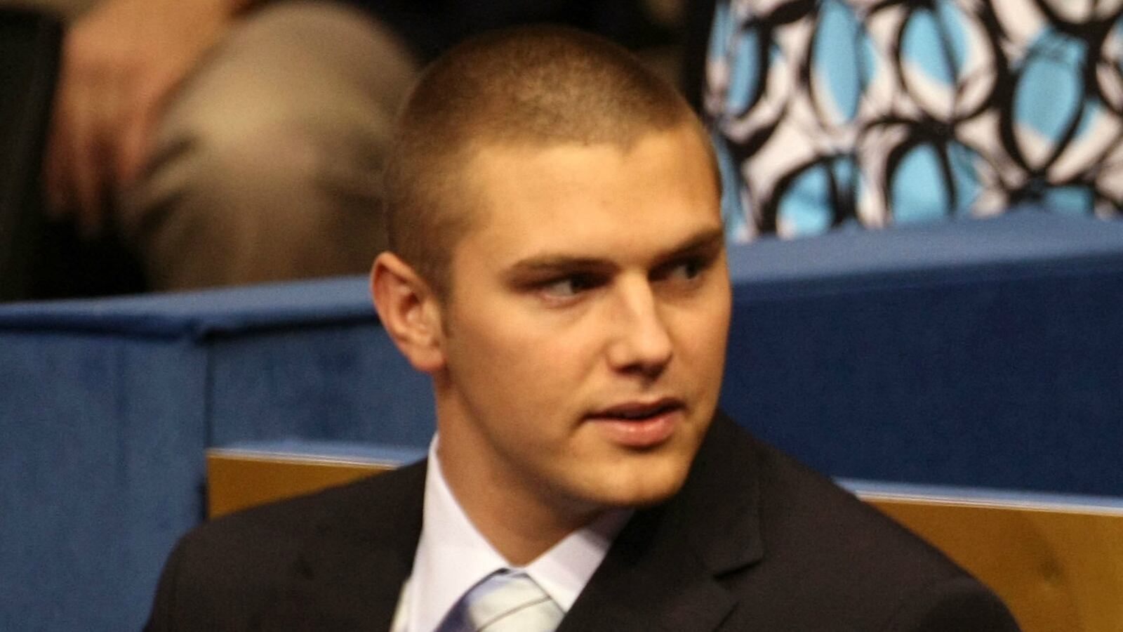 180929-track-palin-dv-arrest-cheat_o70mzd