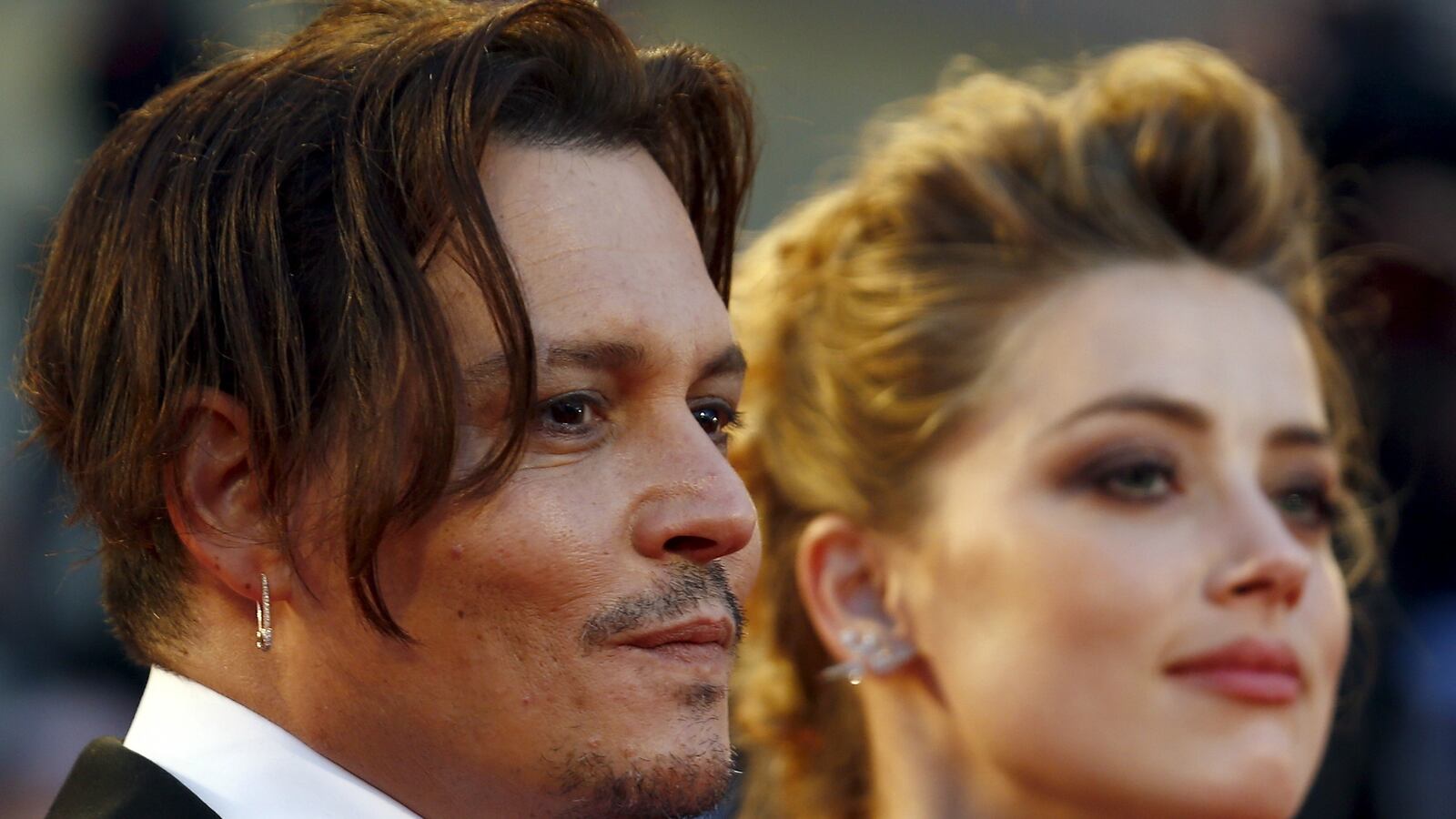 cheats/2016/05/27/amber-heard-granted-restraining-order/160527-heard-restraining-order-cheat_fmznri