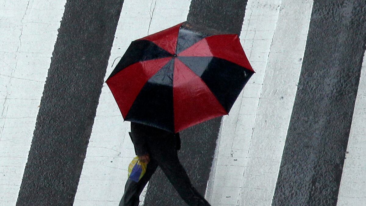 cheats/2011/09/08/120-000-flee-penn-flooding/rain-soaks-northeast-cheat_gwvbf0