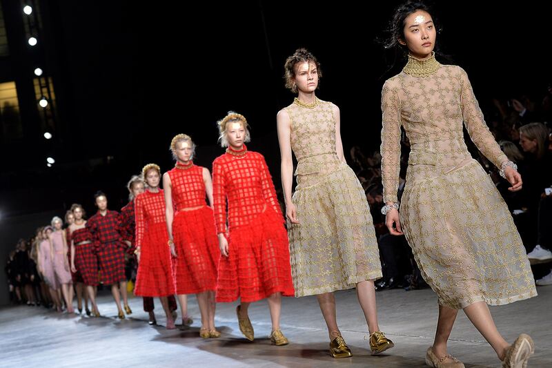 galleries/2014/02/17/the-best-of-london-fashion-week-fall-winter-2014/140218-london-fashion-update-3_bgajbl