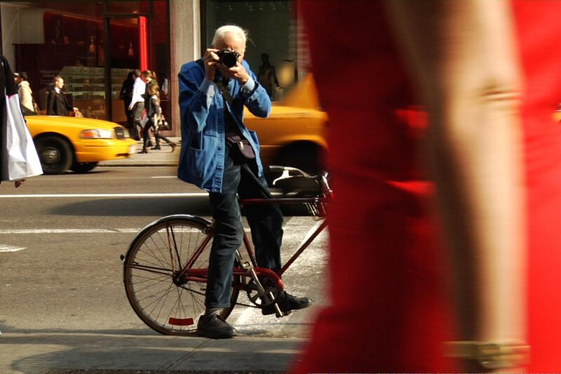articles/2012/02/02/oscar-s-documentary-myopia-popular-films-don-t-get-nominated/bill-cunningham-new-york-documentary-oscar-bernstein_hhizs9