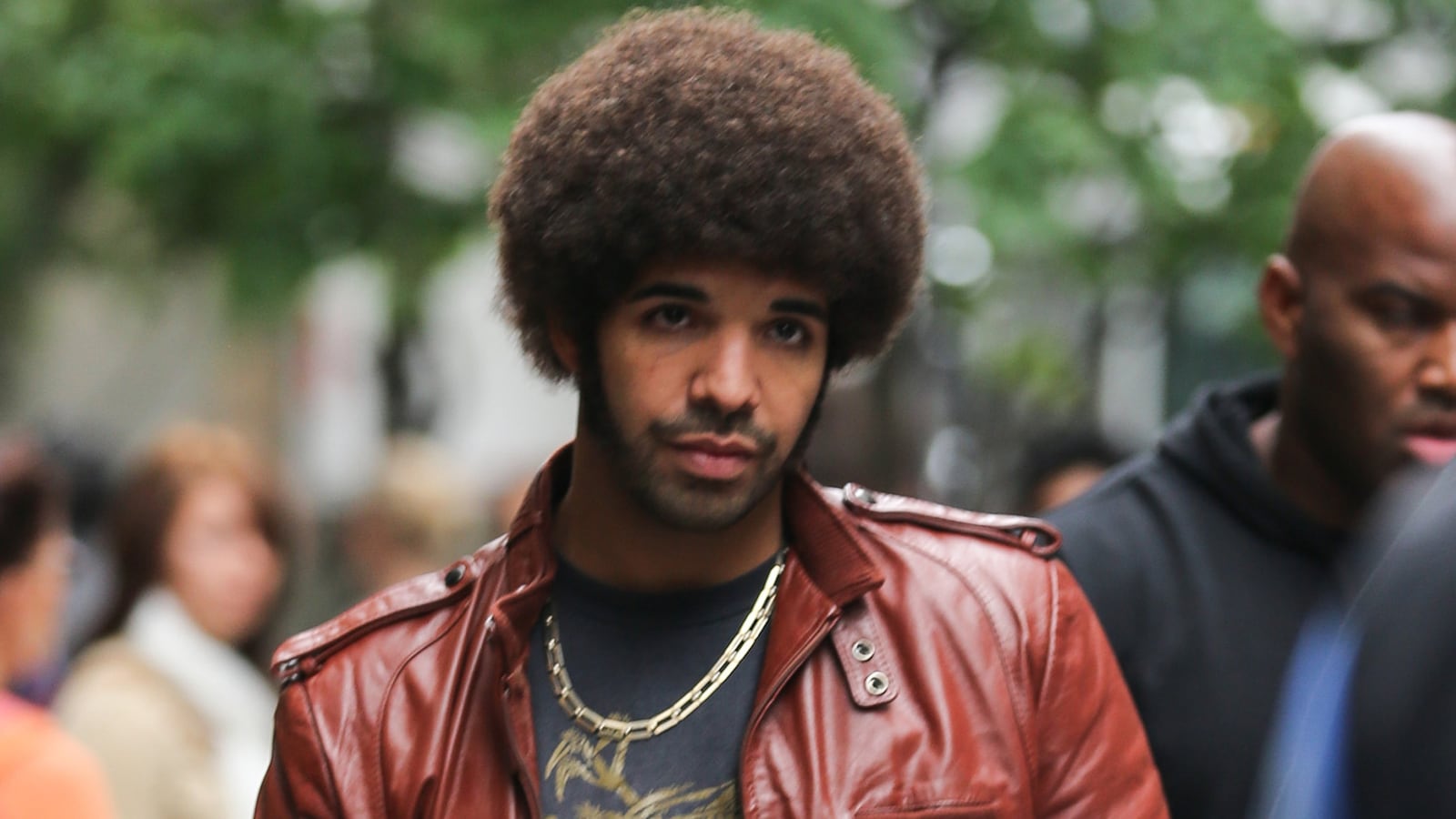 cheats/2013/05/20/report-drake-kanye-west-in-anchorman-2/130520-drake-anchorman-cheat_upfgfi