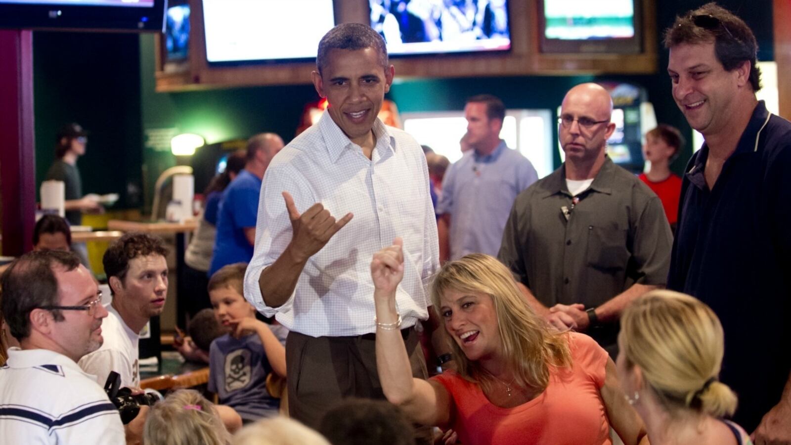 cheats/2012/09/08/obama-makes-birther-joke/obama-birther-cheat_ax9kzi