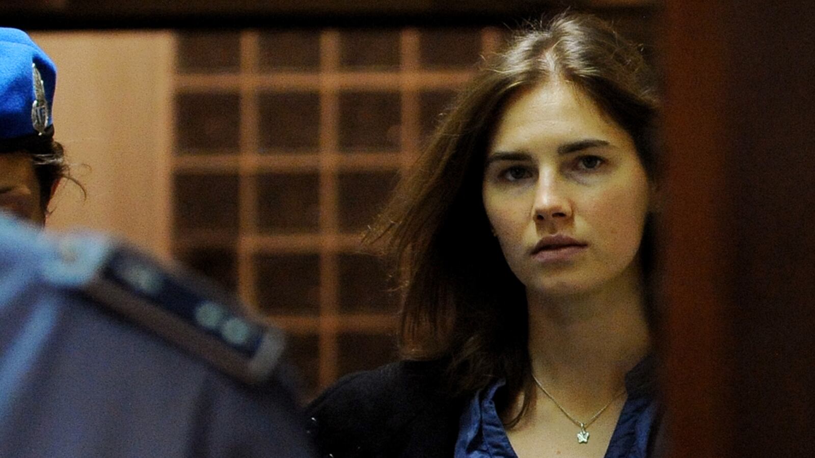 articles/2011/10/02/amanda-knox-trail-awaits-verdict-on-october-3-2011/amanda-knox-appeal-nadeau_r31mqh