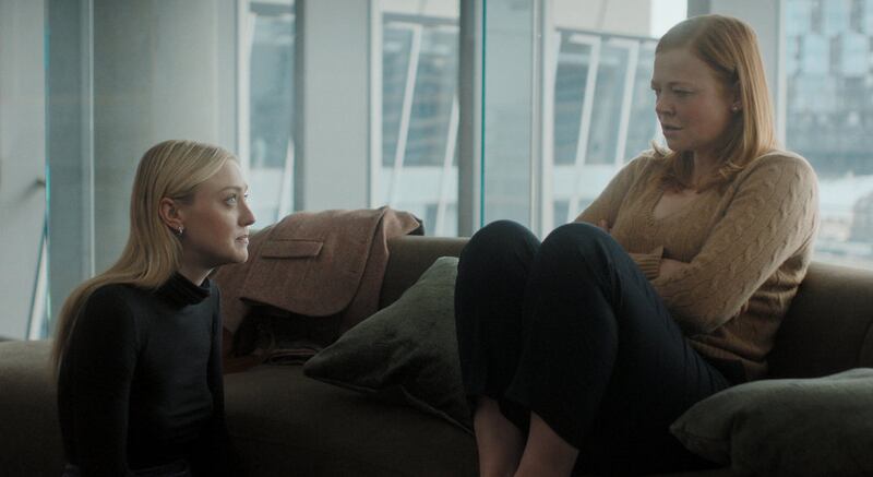 Dakota Fanning as Jenny and Sarah Snook as Marissa Irvine