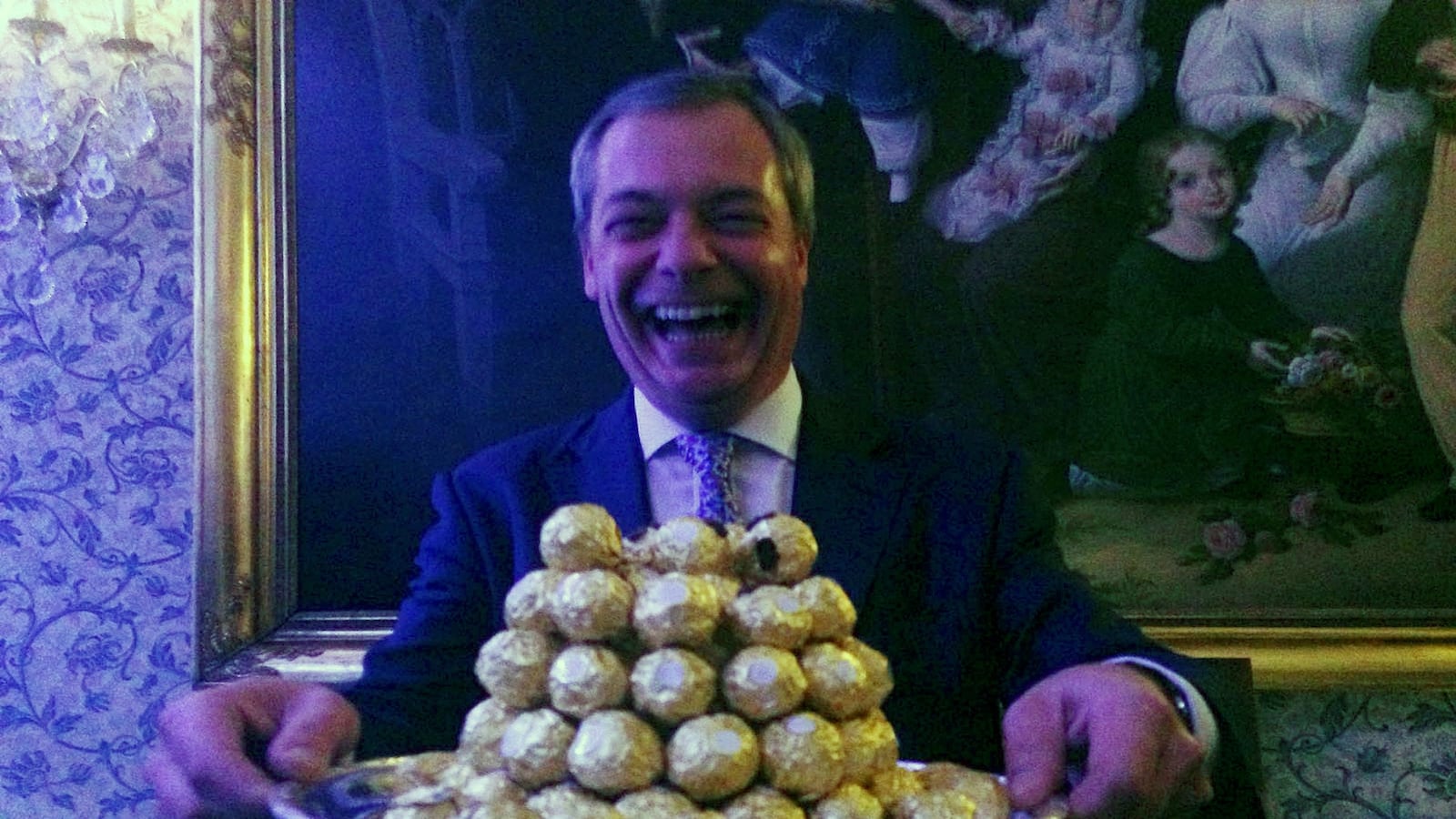 cheats/2016/11/24/farage-trolls-british-pm-after-trump-s-ambassador-remark/161124-farage-trump-transition-team-cheat_zdlboz