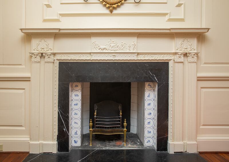 200220-mcnearney-omg-i-want-this-house-charleston-05_elew0v