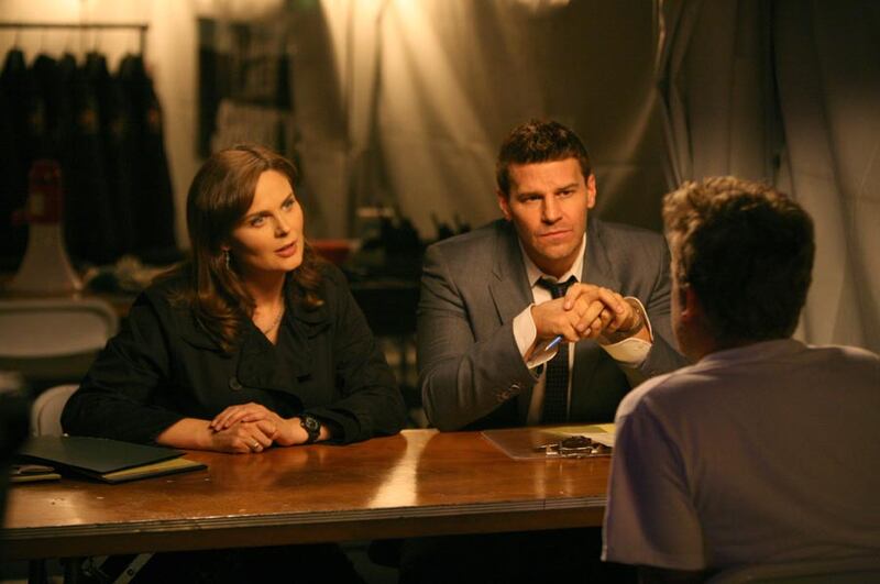 galleries/2011/09/13/fall-tv-preview-the-good-wife-dexter-bones-and-more-cliffhangers-photos/clffhangers-bones-23_s0fdib