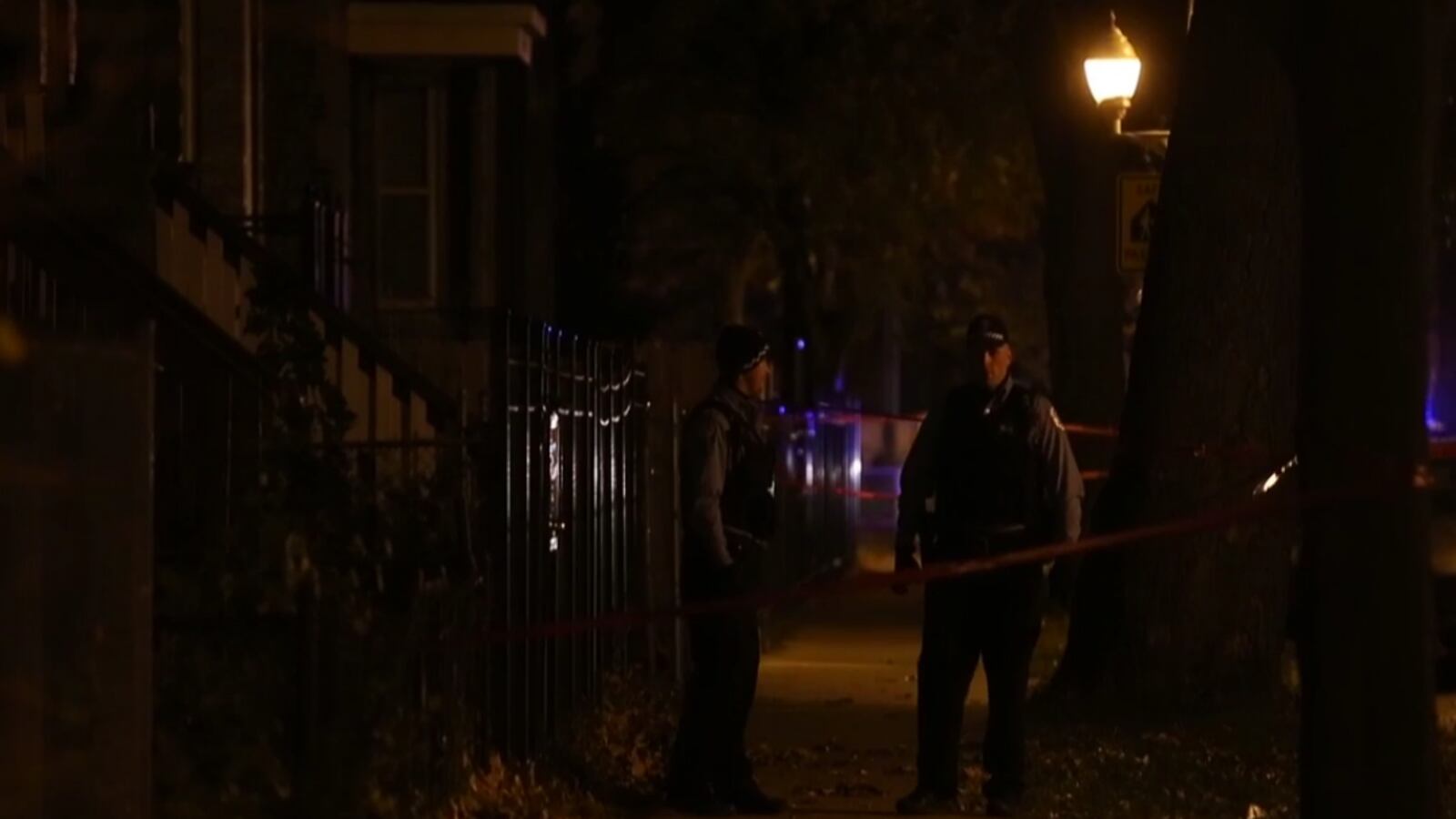 cheats/2016/11/19/grandson-of-u-s-rep-davis-killed-in-chicago/161119-chicago-shooting-congressman-grandson-cheat_kkkad8