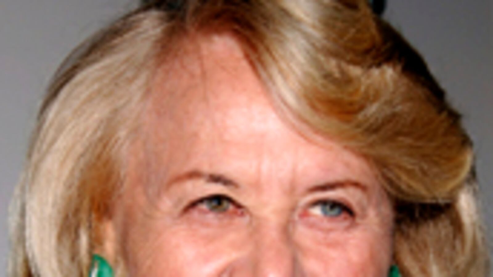 articles/2009/02/25/long-live-the-queen/grove-liz-smith_15843_gp9ok4