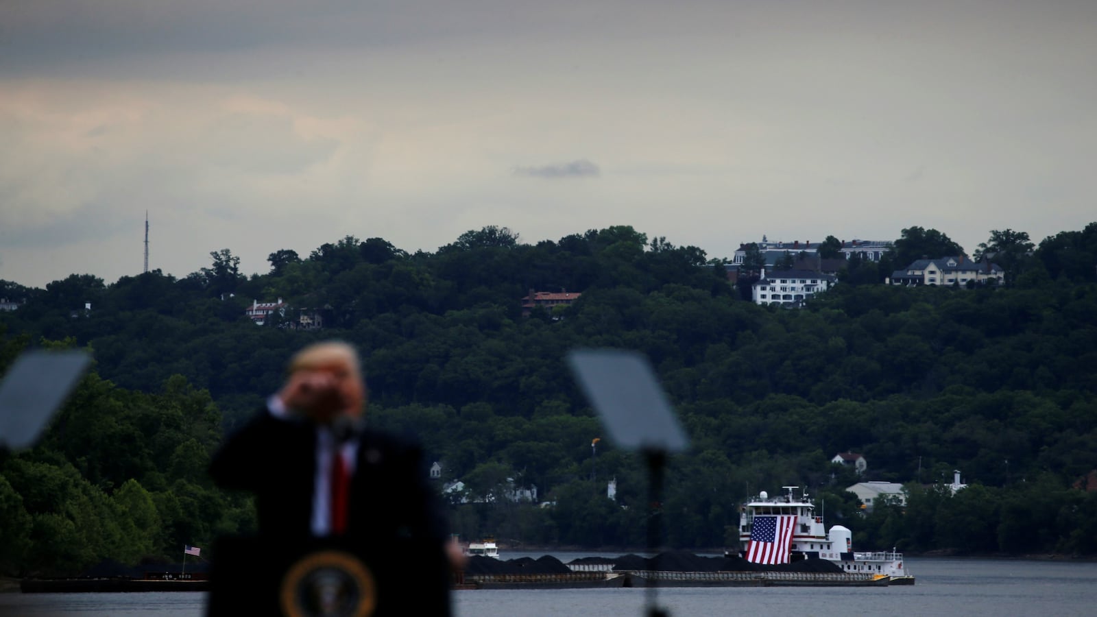 170607-hawaii-paris-agreement-bill-cheat_unn6bx