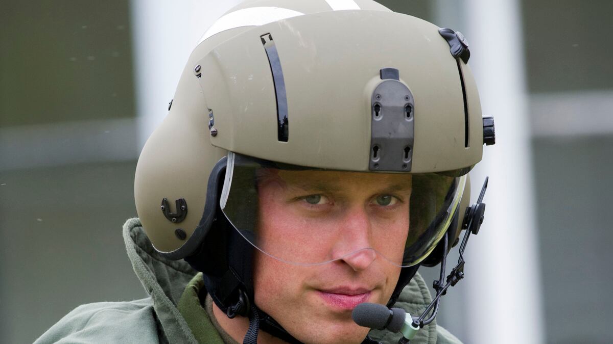cheats/2012/02/01/prince-william-deploys-to-falklands/prince-william-falklands-sykes_dlkibn