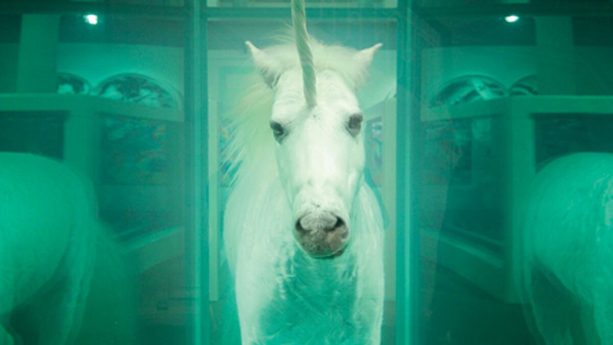 articles/2011/06/05/damien-hirst-one-of-today-s-10-most-important-artists/damien-hirst-tease_nismbk