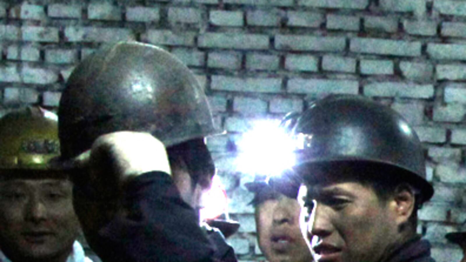 cheats/2010/10/16/china-mine-accident-kills-20-traps-17/china-miners_bp9ye9