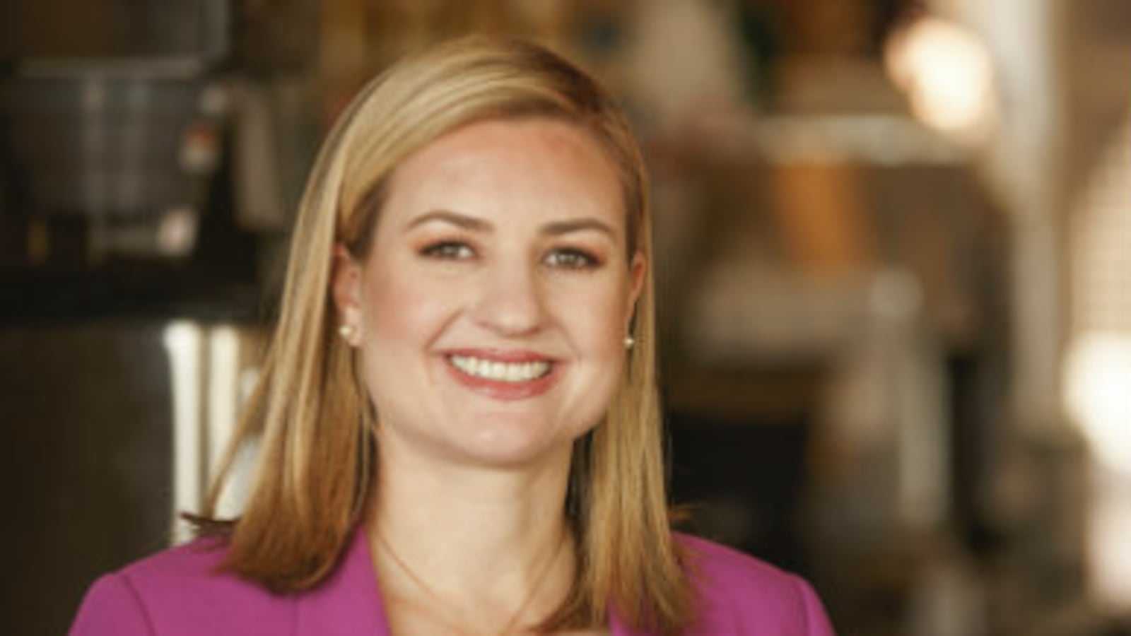 Mayor_Gallego_Purple_Jacket_jcrfwq