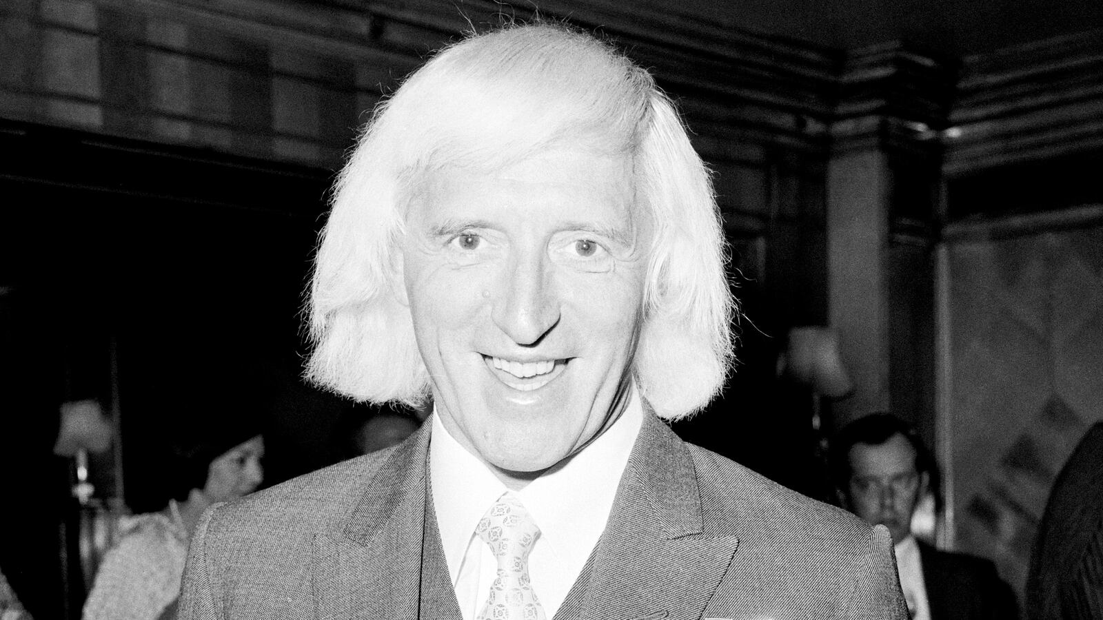 cheats/2012/12/19/inquiry-bbc-failed-on-savile-case/max-clifford-saville-investigation-jukes-tease_yxfuar