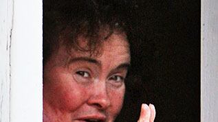 cheats/2009/05/31/boyle-hospitalized-after-loss/susan-boyle-2_j6toys