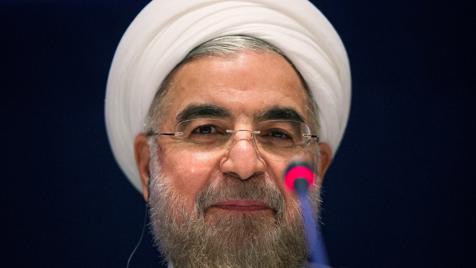 articles/2014/10/03/iran-journalists-to-rouhani-stop-lying/141003-iranwire-rouhani-tease_vmyzmy