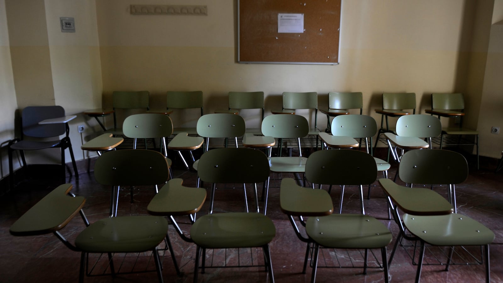 articles/2013/07/07/the-fringe-factor-the-perils-of-sex-ed/130706-Dickson-Fringe-Factor-tease_hdgami