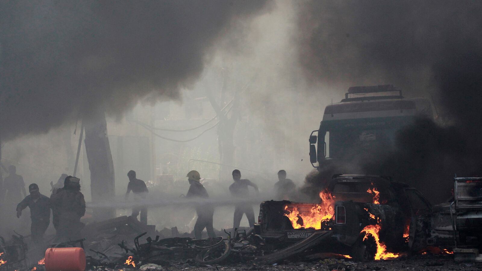 cheats/2014/09/06/syria-bombs-isis-held-territory/140906-Raqqa-bomb-cheat_kcj5e3