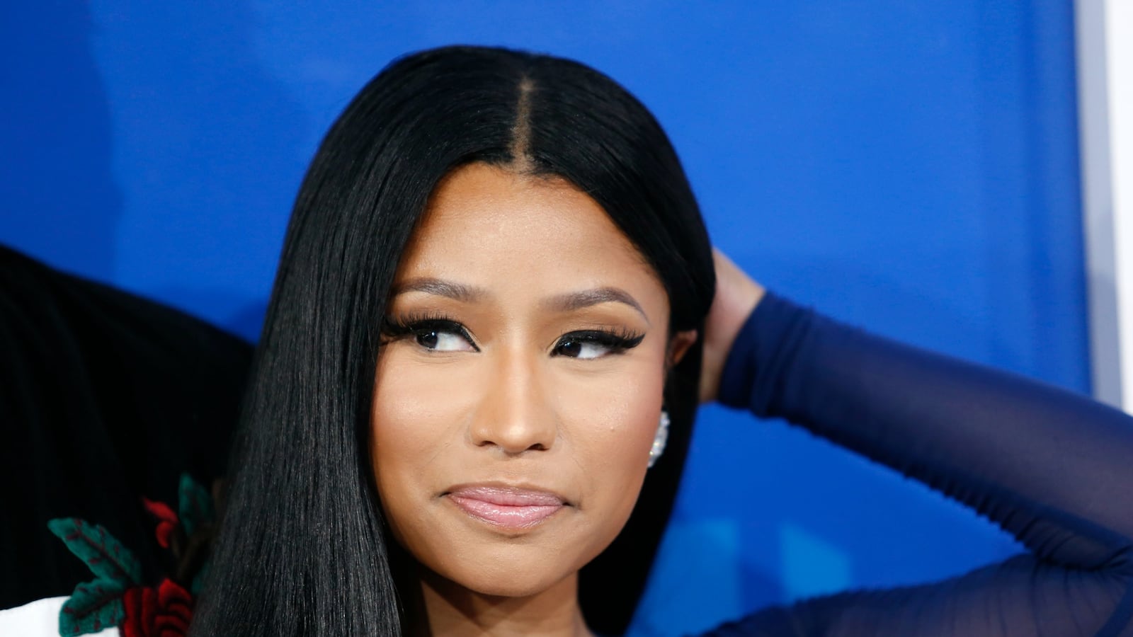 cheats/2016/10/16/nicki-minaj-takes-a-dig-at-melania/161016-nicki-minaj-melania-cheat_tdqzwu