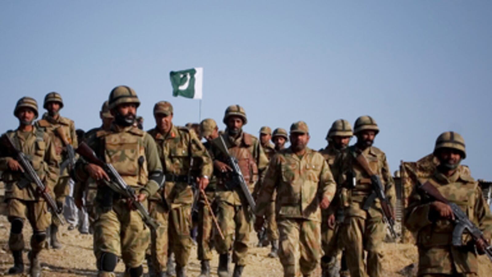 articles/2011/05/08/pakistans-army-at-war-with-al-qaeda-and-in-bed-with-it/riedel-pakistani-army_179038_d6ks5t