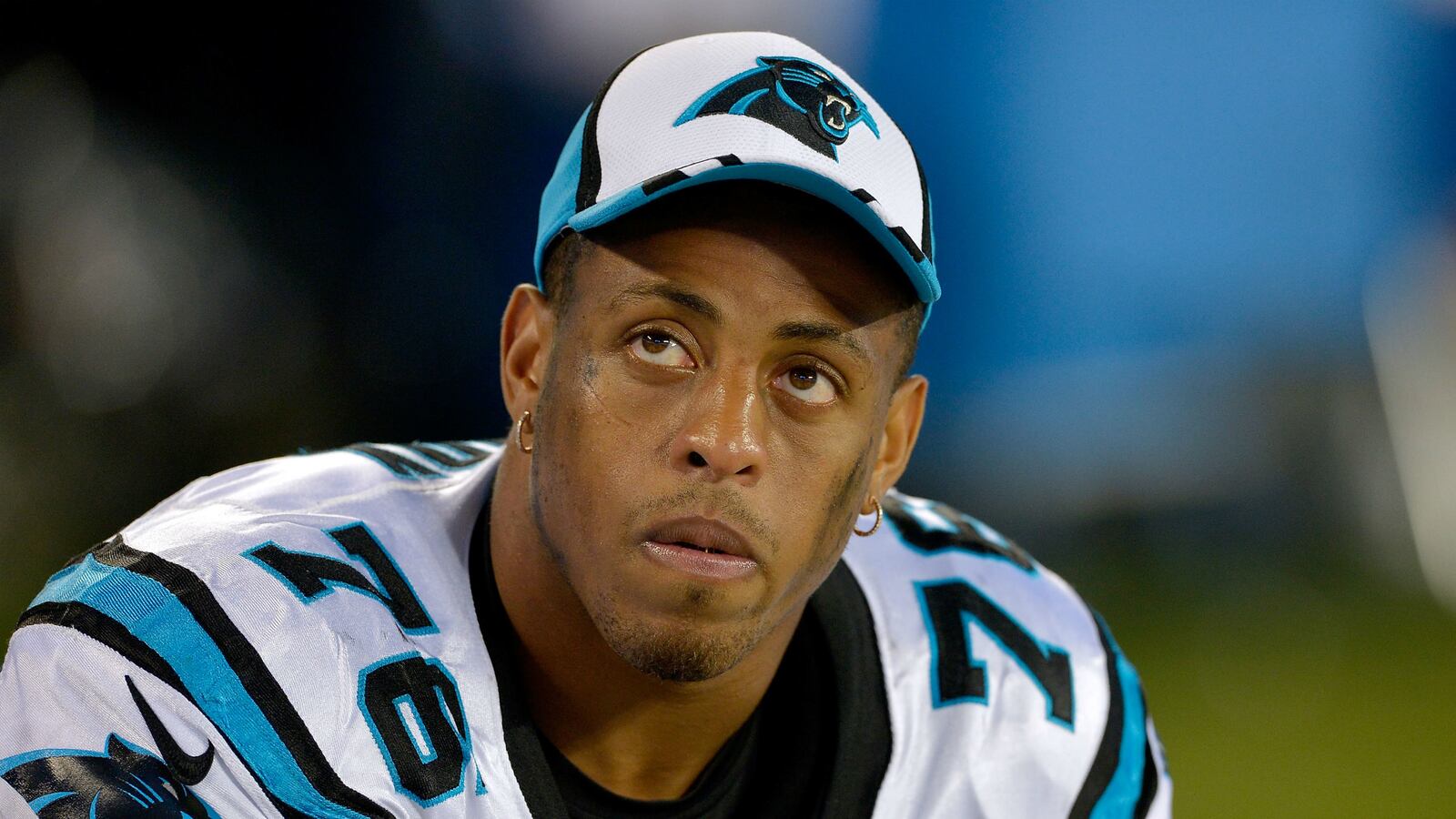 cheats/2014/09/17/nfl-puts-convicted-abuser-on-leave/140917-greghardy-cheat_xtnxej