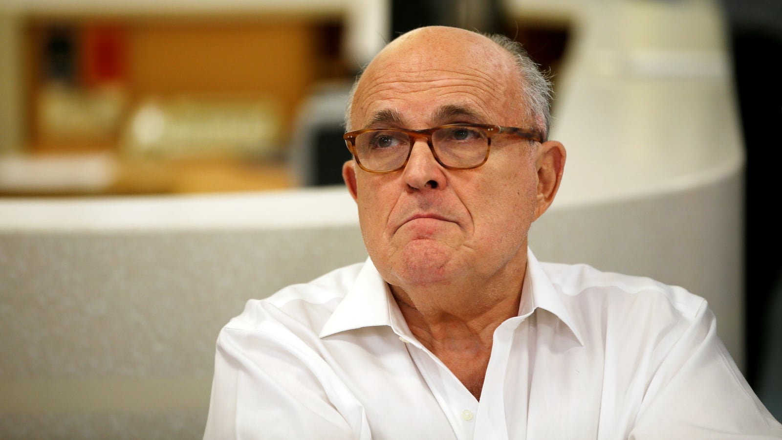 180618-rudy-giuliani-mueller-posturing-cheat_hyn3jr