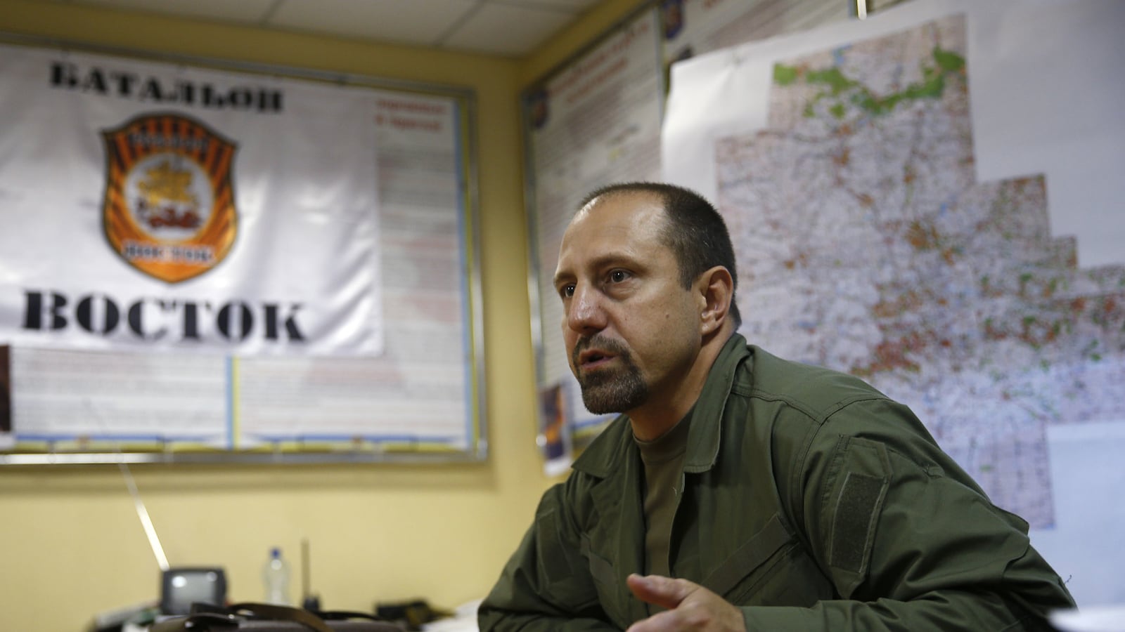 cheats/2014/07/23/rebels-shoot-down-2-ukraine-fighter-jets/140723-alexander-khodakovsky-cheat_grbvq0