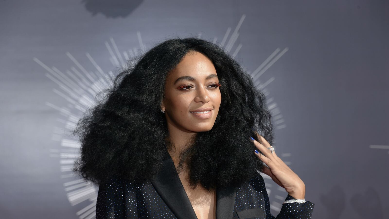 cheats/2014/11/11/solange-knowles-marries-next-weekend/141111-solange-knowles-cheat_u8xxey