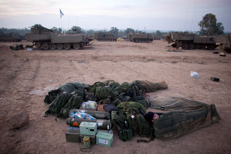 articles/2013/01/06/in-the-north-sinai-jihadis-stand-down-the-egyptian-government/Sinai-militants-tease_xza3bz