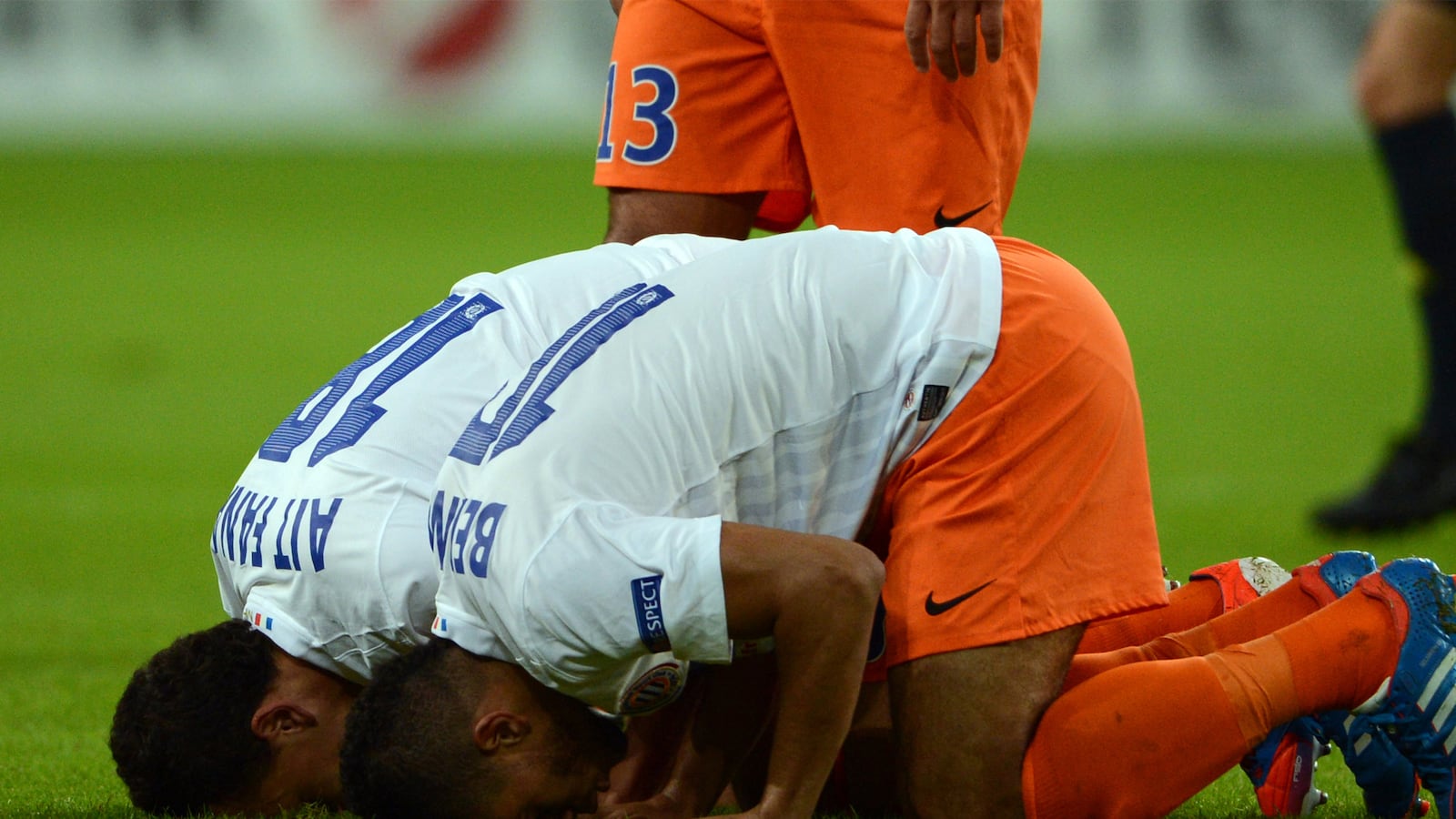 articles/2016/05/02/will-france-stop-muslim-soccer-players-from-praying/160501-kennedy-soccer-praying-tease_niyflq