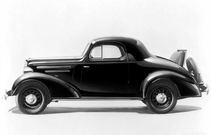 galleries/2011/10/30/chevy-celebrates-100-years-of-style-and-innovation-photos/chevrolet-history-1935-sport-coupe-23_alr59e