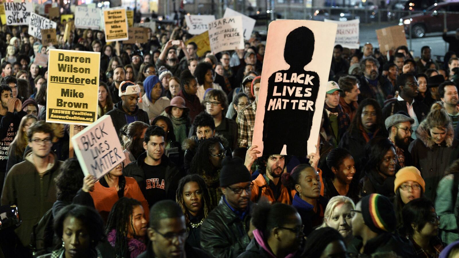 cheats/2014/11/25/ferguson-decision-sparks-nationwideprotests/141125-us-protests-cheat_cij7gm